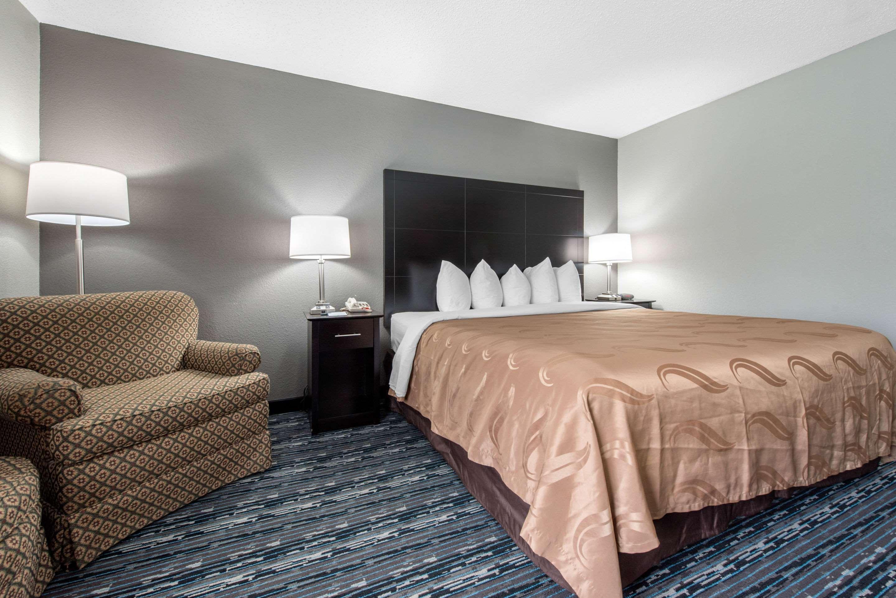 Quality Inn & Suites Brownsburg - Indianapolis West Exterior foto