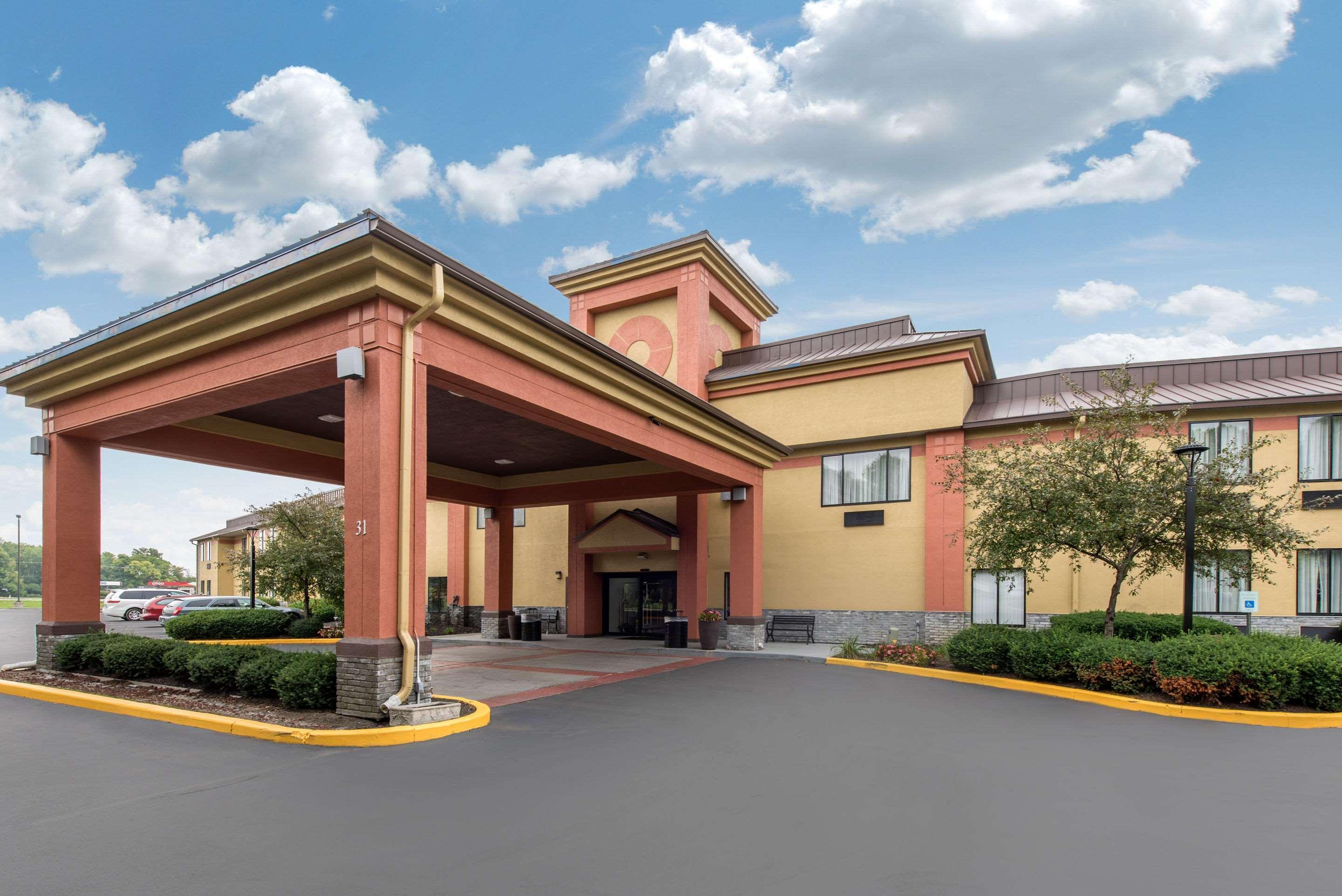 Quality Inn & Suites Brownsburg - Indianapolis West Exterior foto